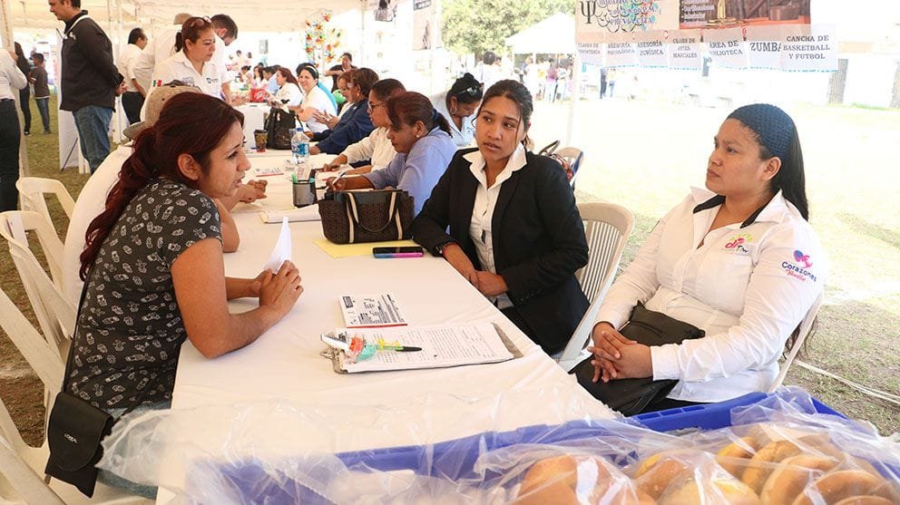 “GOBIERNO CERCA DE TI” LLEVAN ACCIONES SOCIALES AL FRACCIONAMIENTO MIRAMÁPOLIS