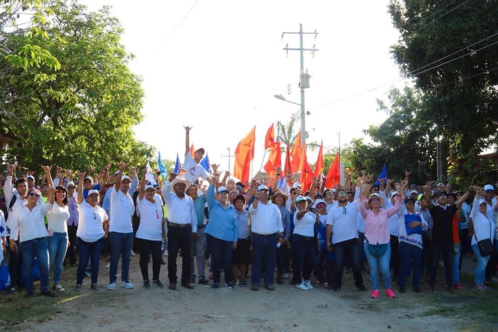 MILES DE ALTAMIRENSES APOYAN REELECCIÓN DE ALMA LAURA AMPARÁN